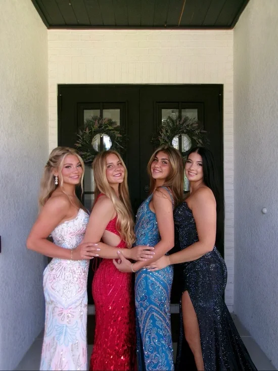 ‼️RED PROM DRESS‼️ - Picture 4 of 4